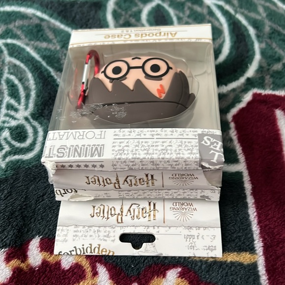 Harry Potter Airpode Case - Picture 10 of 11